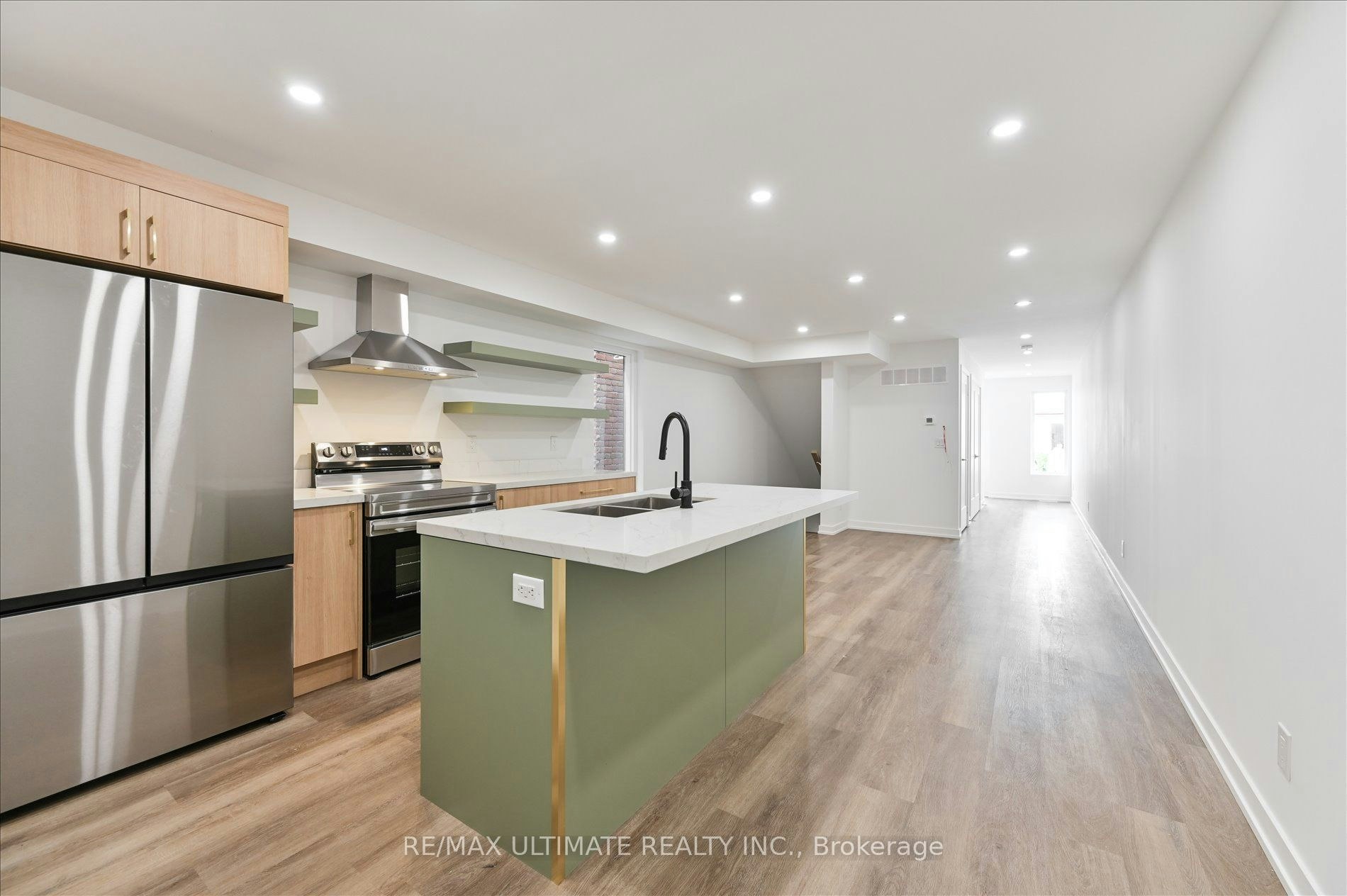 1-21 Lappin Avenue, Toronto, ON, M6H 1Y3 - 12