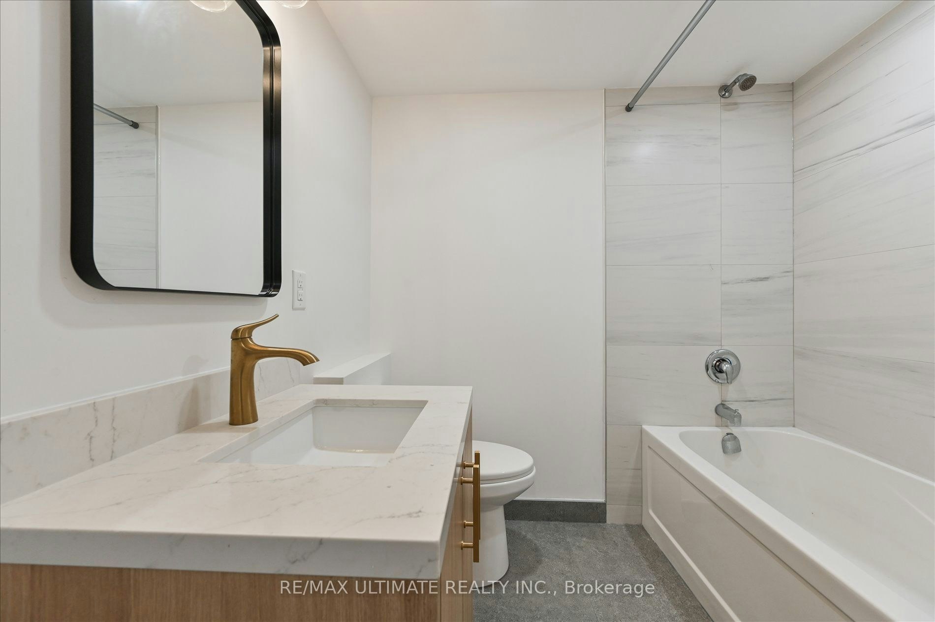 1-21 Lappin Avenue, Toronto, ON, M6H 1Y3 - 23