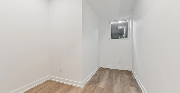 1-21 Lappin Avenue, Toronto, ON, M6H 1Y3 - 17