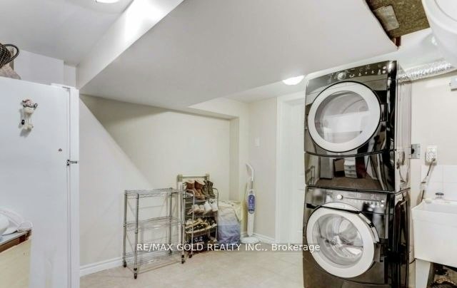Basement-6 Monaco Court, Toronto, ON, M3N 1R8 - 25