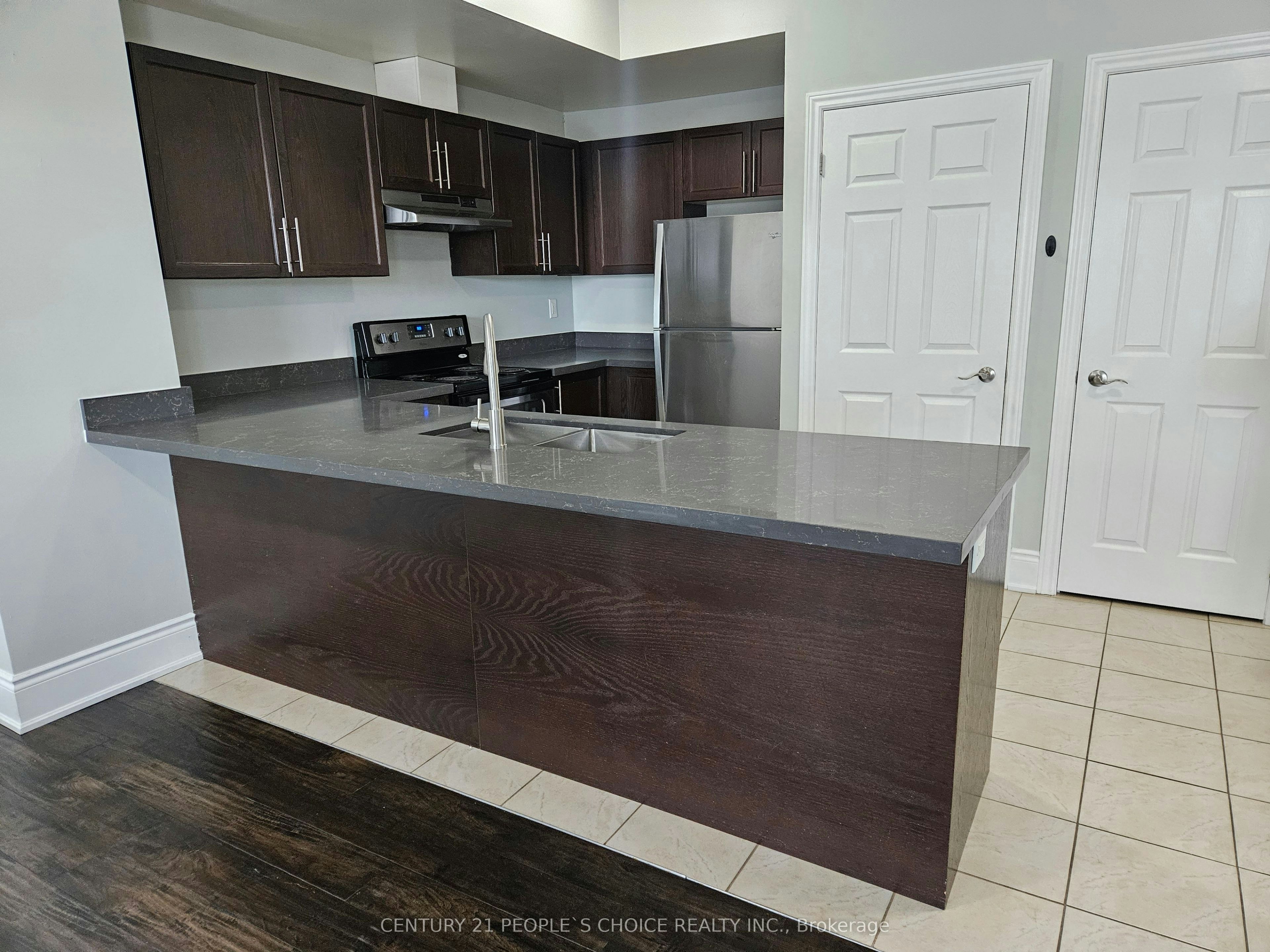 28-04-2420 Baronwood Drive, Oakville, ON, L6M 0J7 - 3