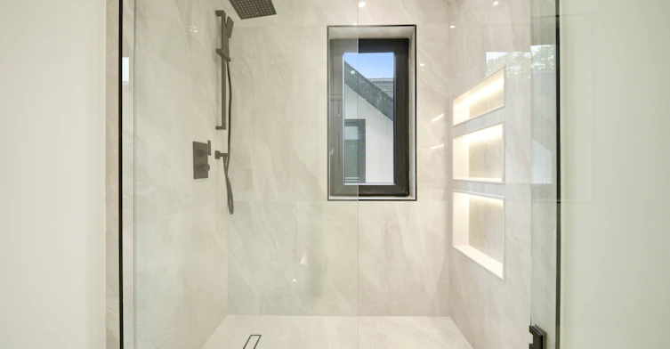 28 Pine Avenue S, Mississauga, ON, L5H 2P6 - 30