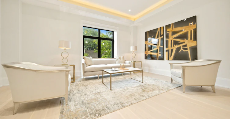 28 Pine Avenue S, Mississauga, ON, L5H 2P6 - 8