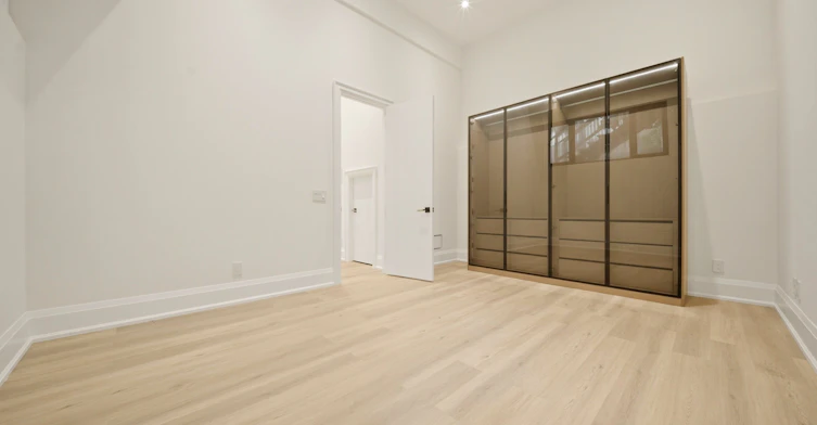 28 Pine Avenue S, Mississauga, ON, L5H 2P6 - 43