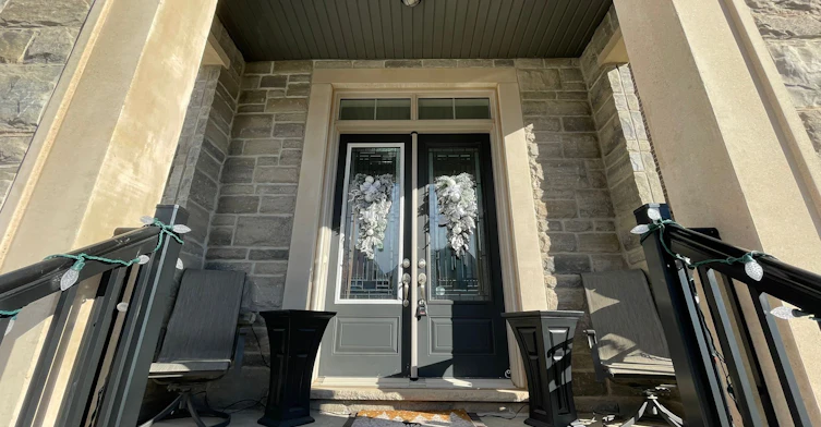 3041 Post Road, Oakville, ON, L6H 7C4 - 2
