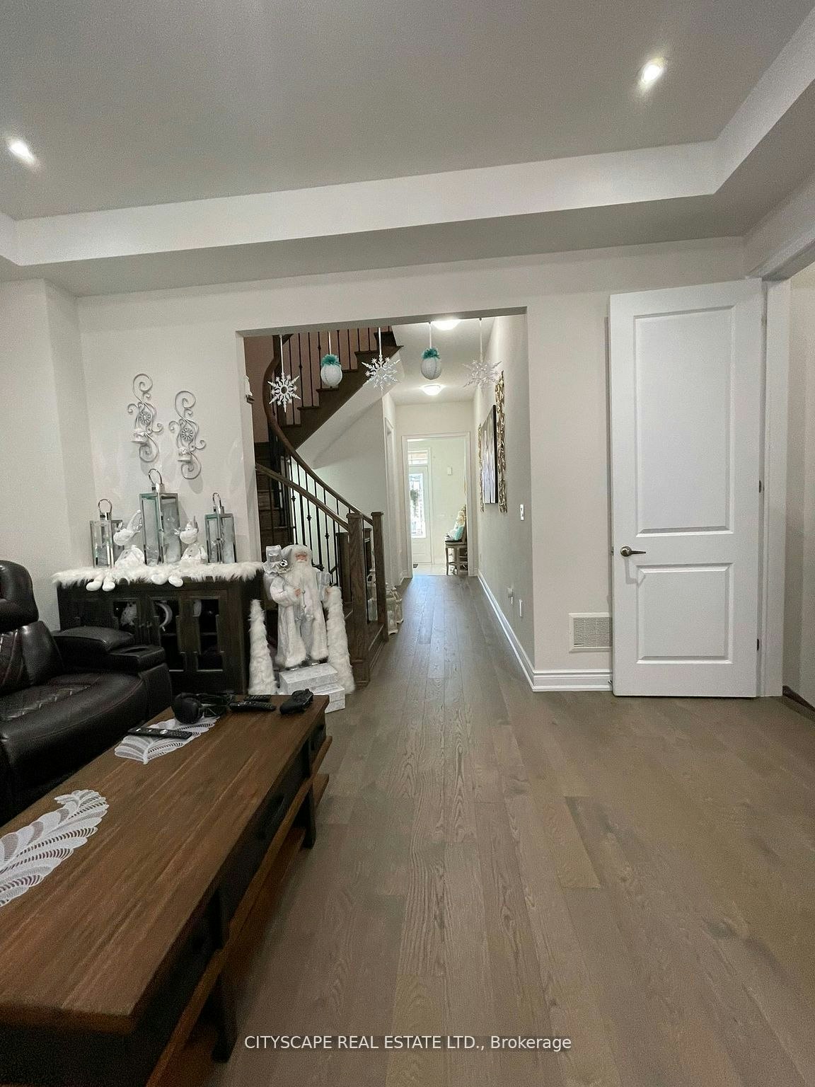 3041 Post Road, Oakville, ON, L6H 7C4 - 8