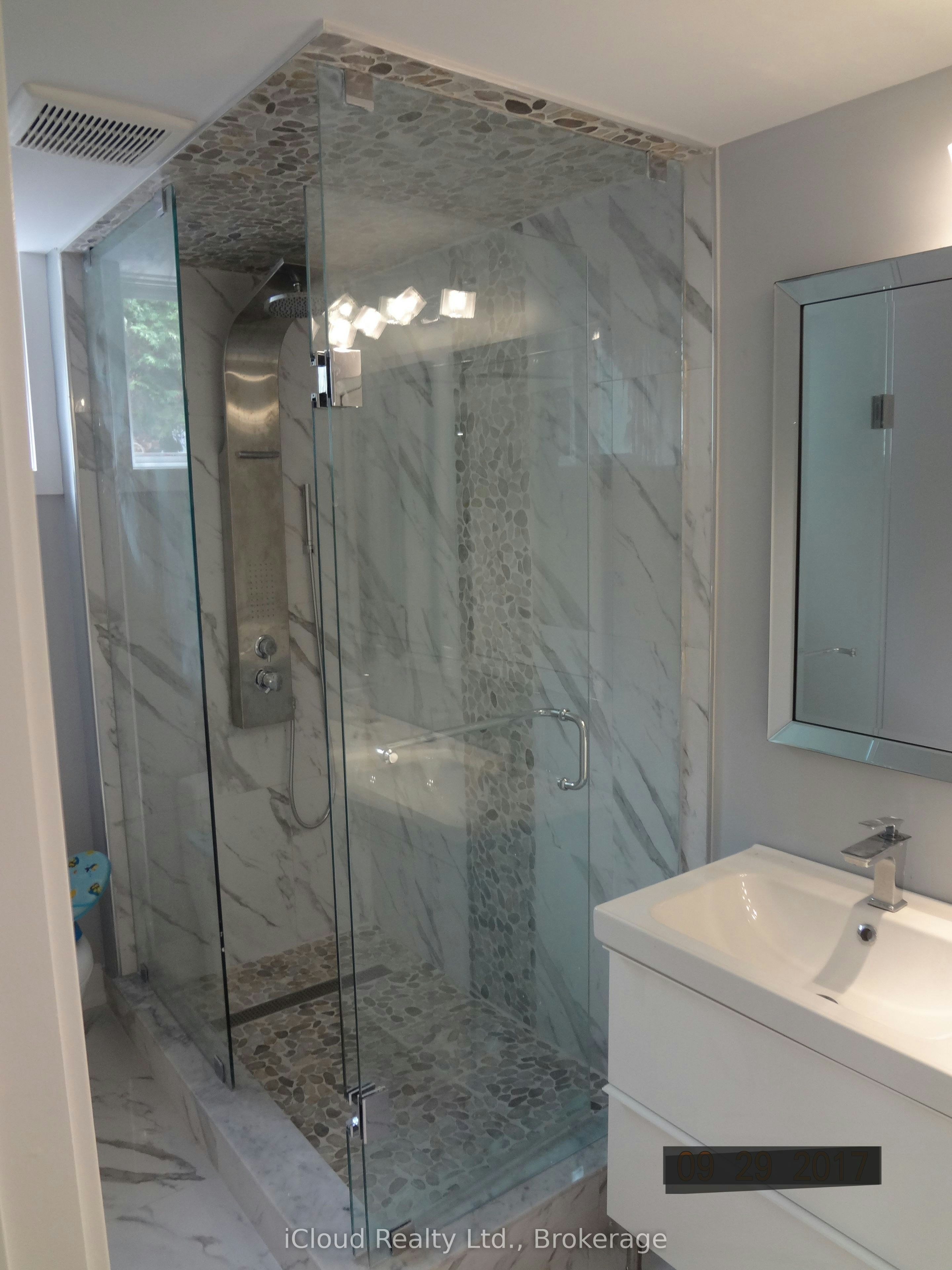 Basement-28 Jill Crescent, Toronto, ON, M9B 6B3 - 5