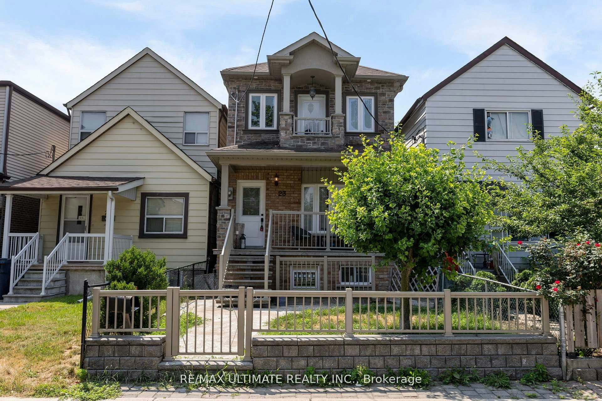 23 Seneca Avenue, Toronto, ON, M6N 2G7