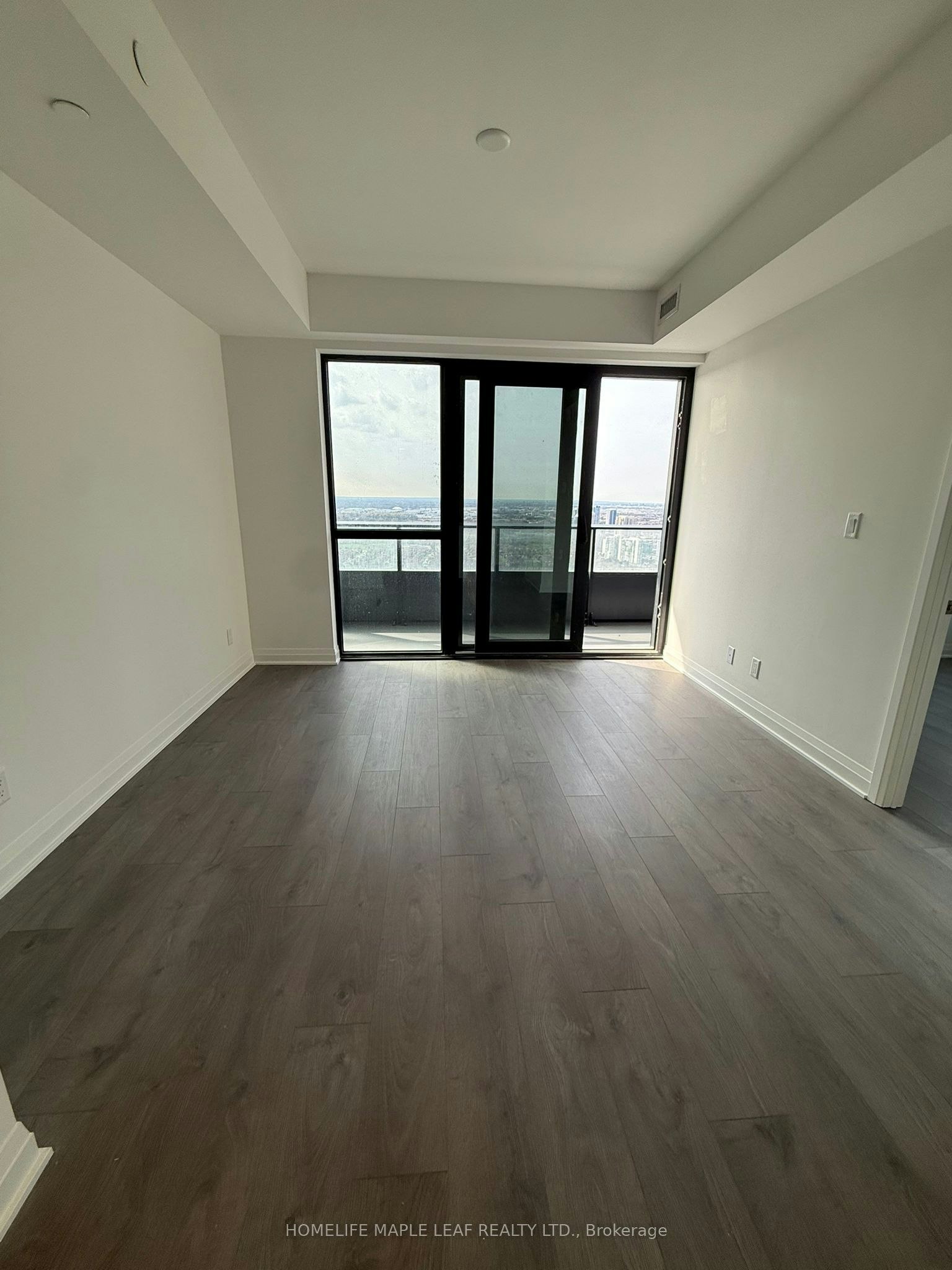 5210-4015 The Exchange N/A, Mississauga, ON, L5B 0N9 - 4