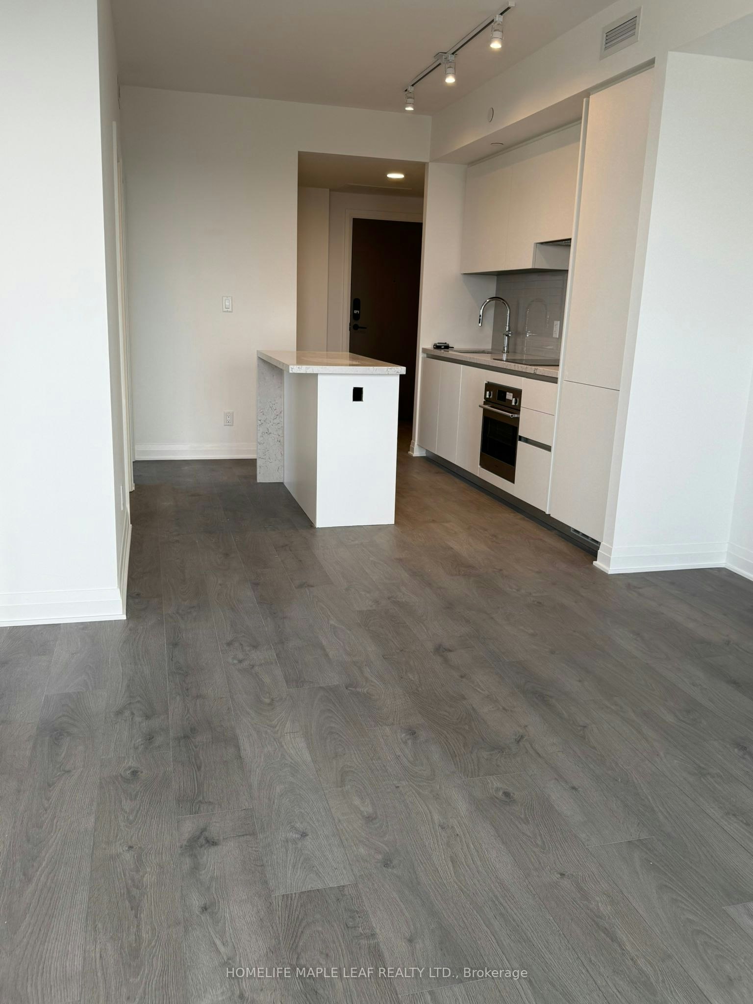 5210-4015 The Exchange N/A, Mississauga, ON, L5B 0N9 - 3