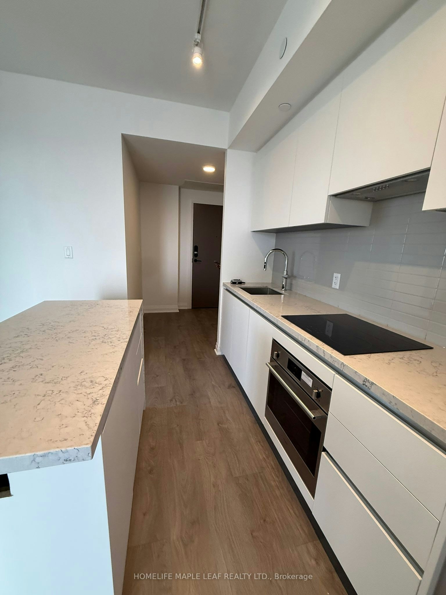 5210-4015 The Exchange N/A, Mississauga, ON, L5B 0N9 - 6