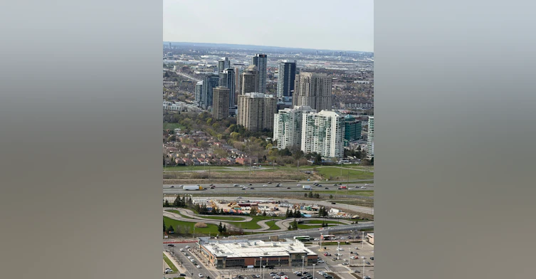 5210-4015 The Exchange N/A, Mississauga, ON, L5B 0N9 - 21