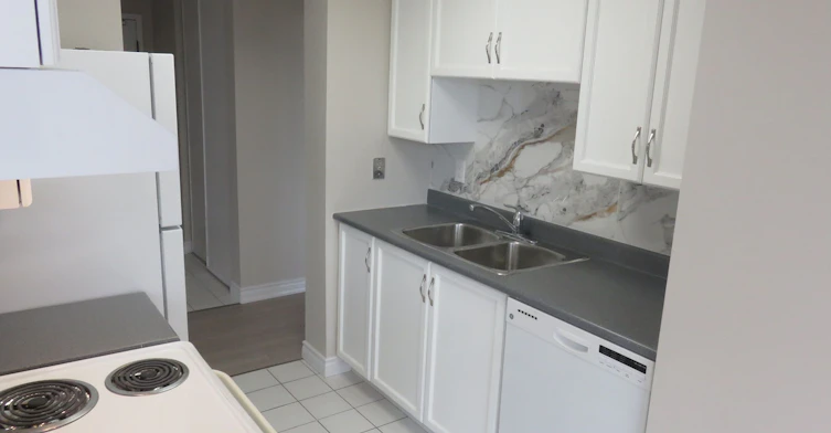 408-700 Constellation Drive, Mississauga, ON, L5R 3G8 - 7