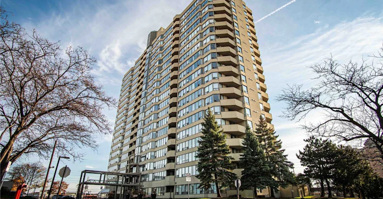 408-700 Constellation Drive, Mississauga, ON, L5R 3G8