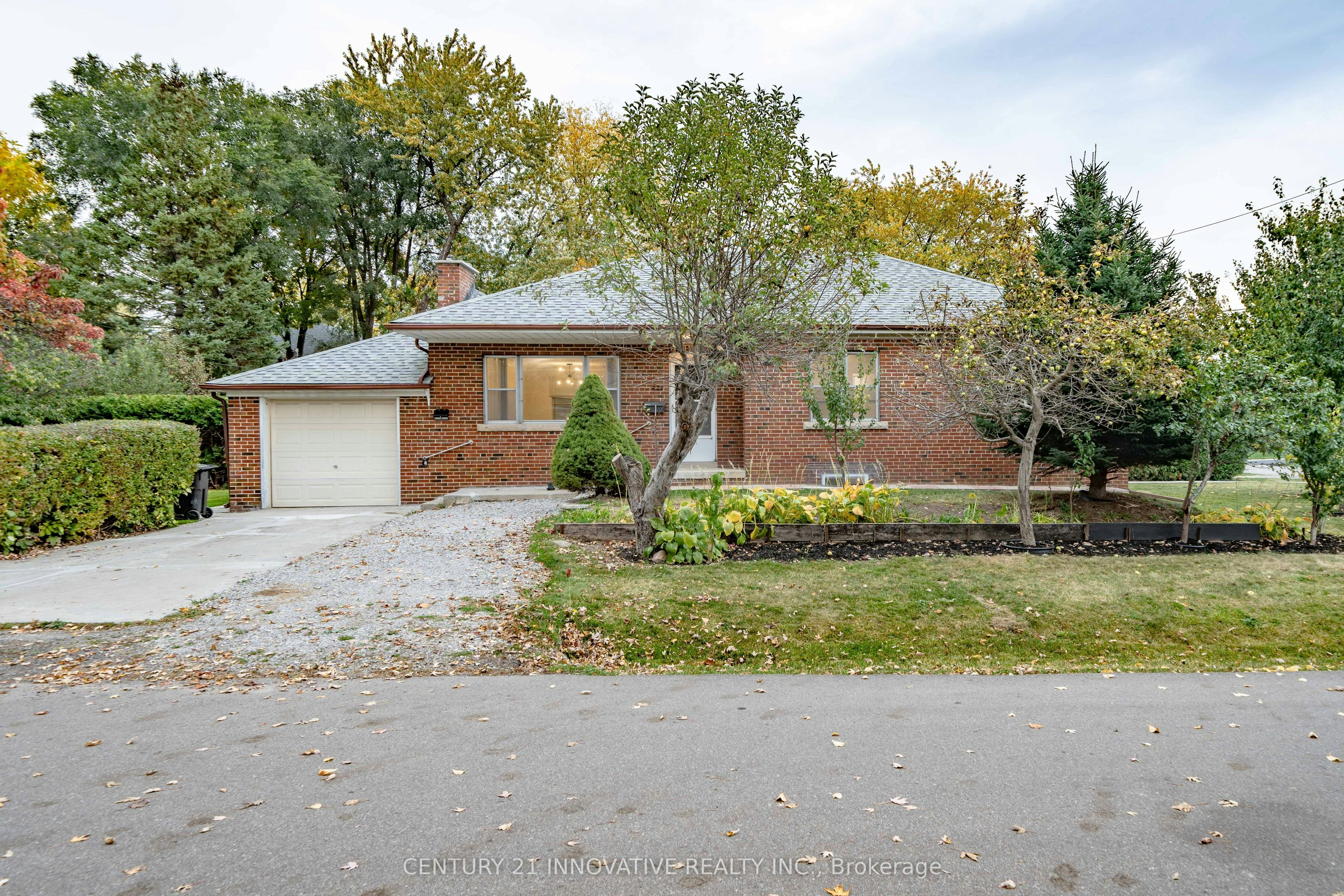 Upper-22 Carysfort Road, Toronto, ON, M8Z 4X2 - 48