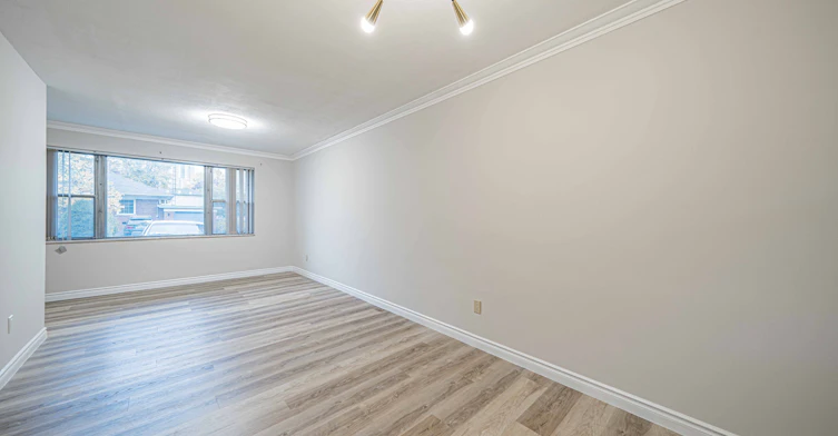 Upper-22 Carysfort Road, Toronto, ON, M8Z 4X2 - 11