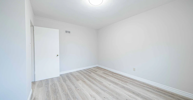 Upper-22 Carysfort Road, Toronto, ON, M8Z 4X2 - 29