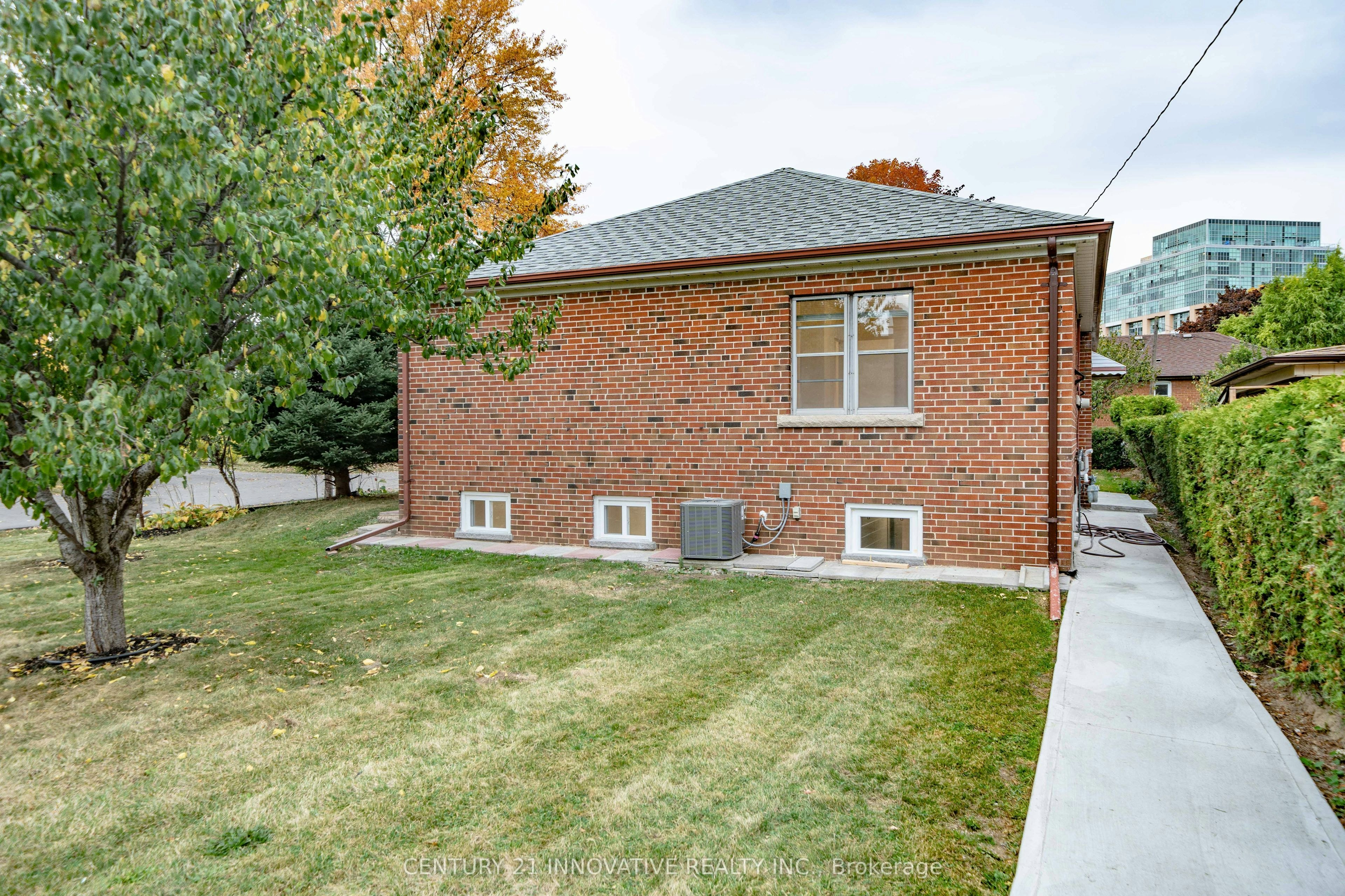 Upper-22 Carysfort Road, Toronto, ON, M8Z 4X2 - 40