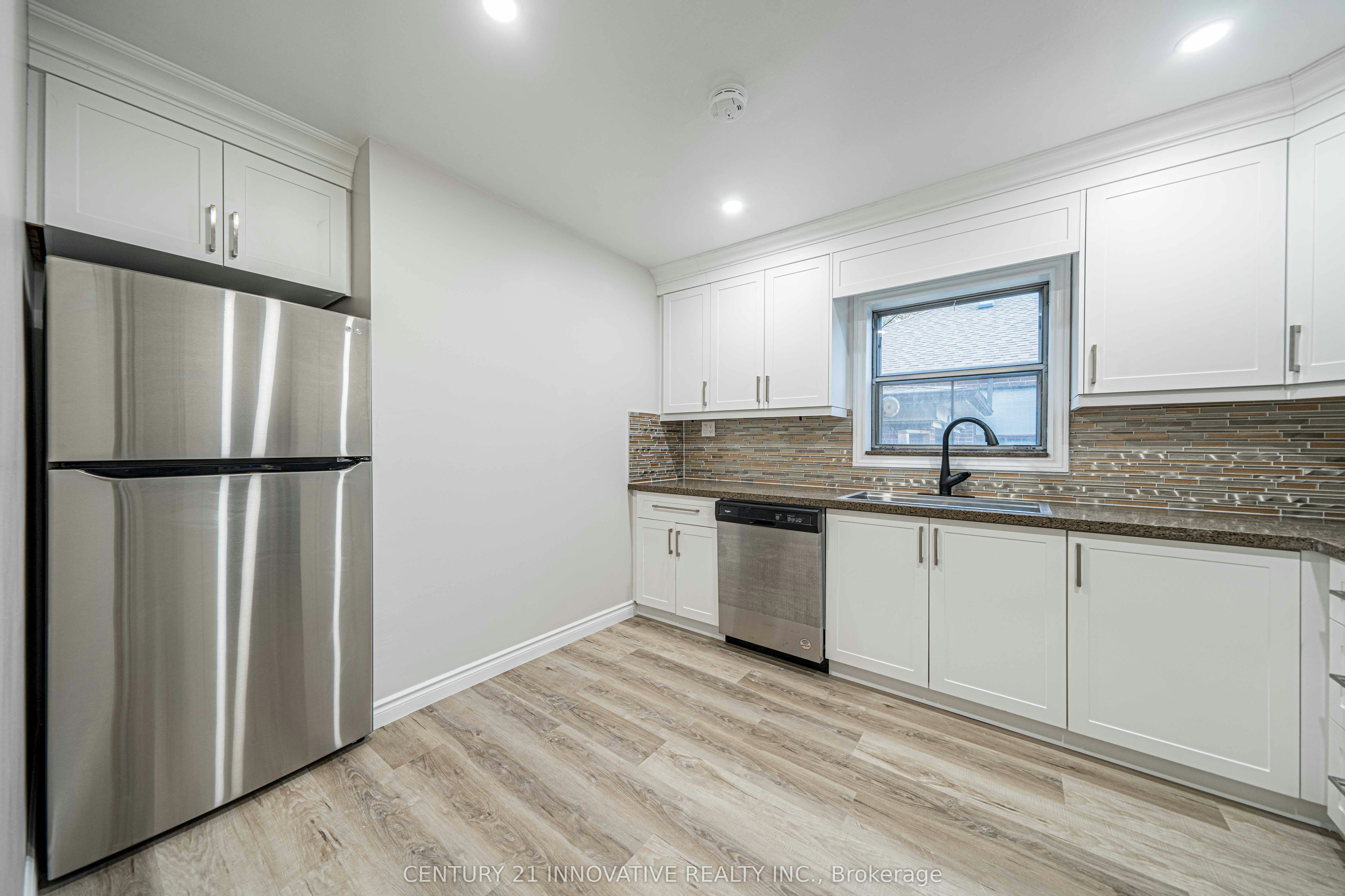 Upper-22 Carysfort Road, Toronto, ON, M8Z 4X2 - 13