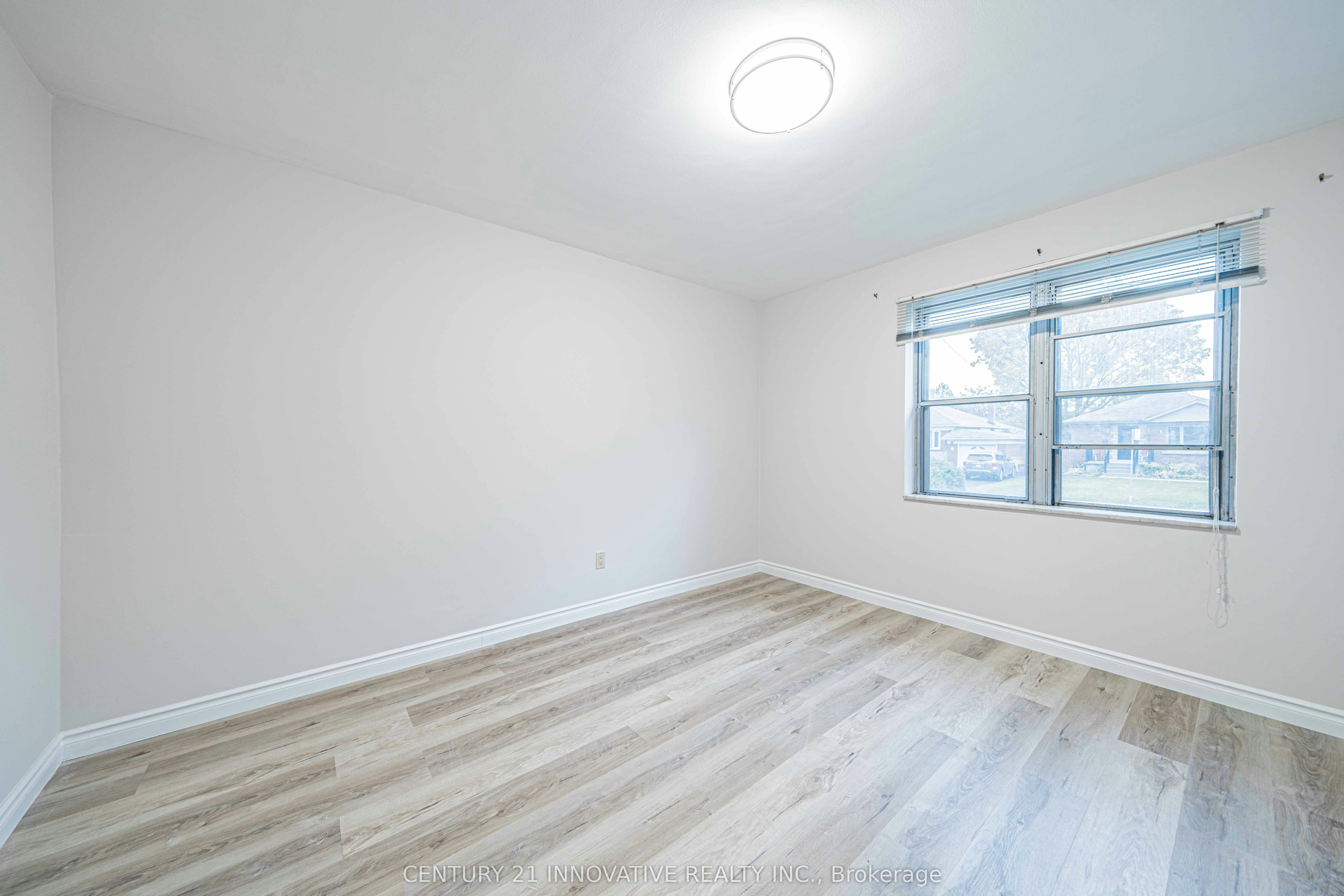 Upper-22 Carysfort Road, Toronto, ON, M8Z 4X2 - 27