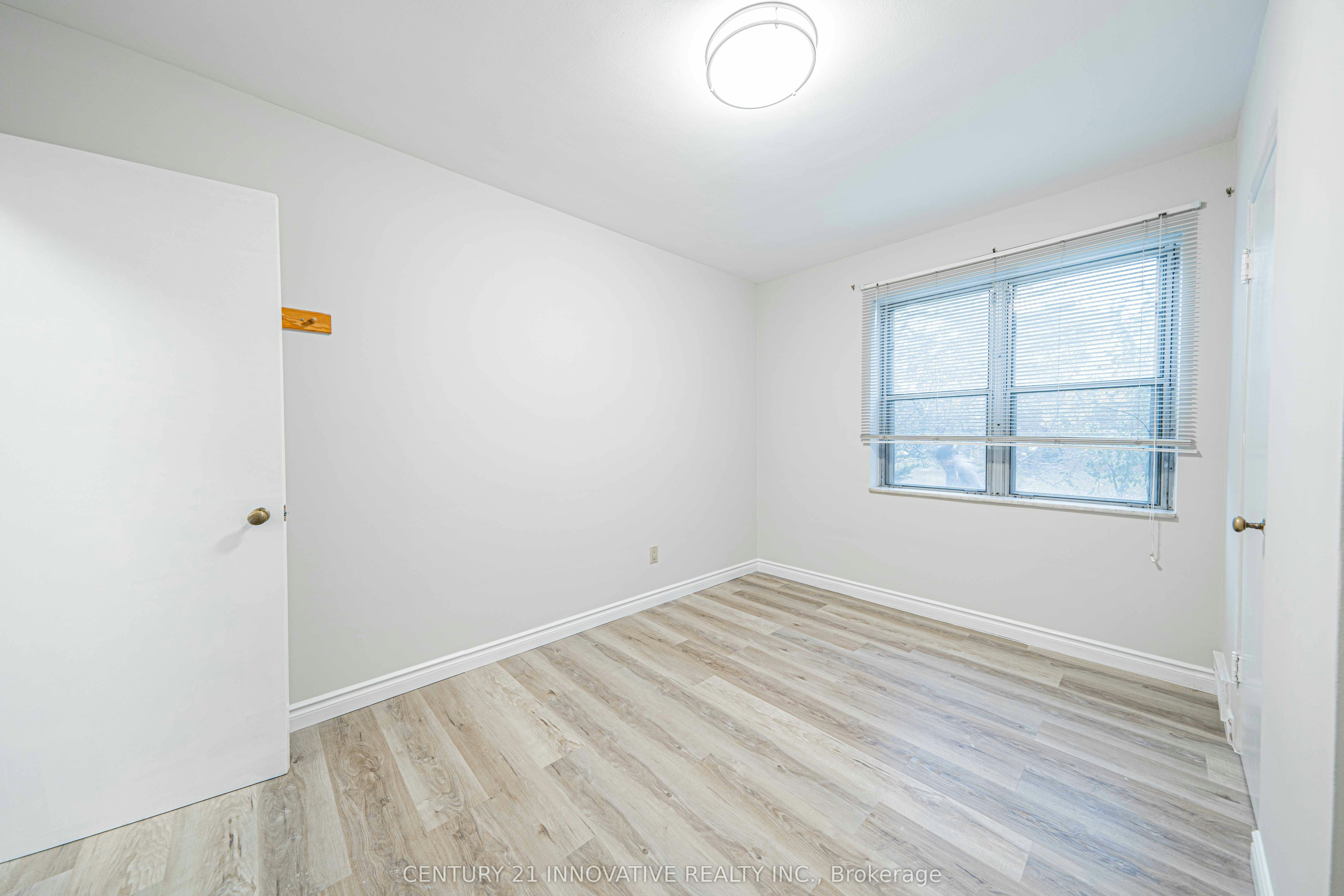 Upper-22 Carysfort Road, Toronto, ON, M8Z 4X2 - 23