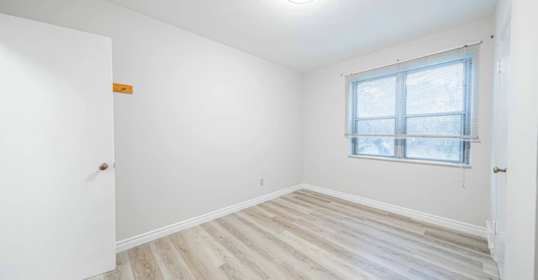 Upper-22 Carysfort Road, Toronto, ON, M8Z 4X2 - 23