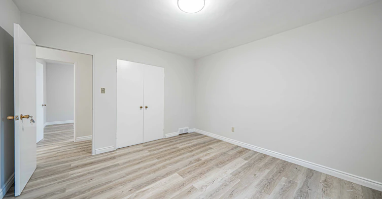 Upper-22 Carysfort Road, Toronto, ON, M8Z 4X2 - 19