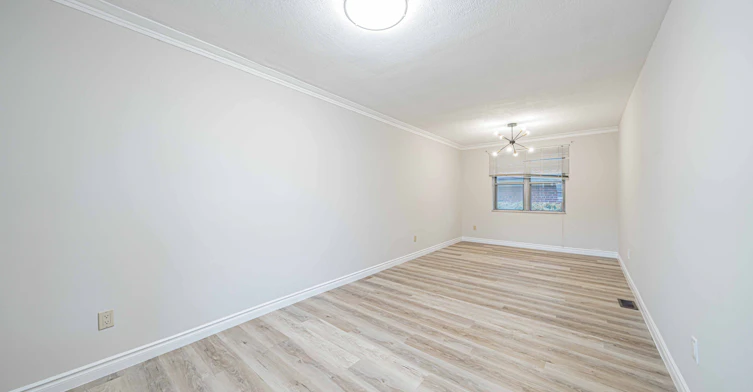 Upper-22 Carysfort Road, Toronto, ON, M8Z 4X2 - 6