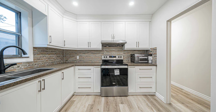 Upper-22 Carysfort Road, Toronto, ON, M8Z 4X2 - 15