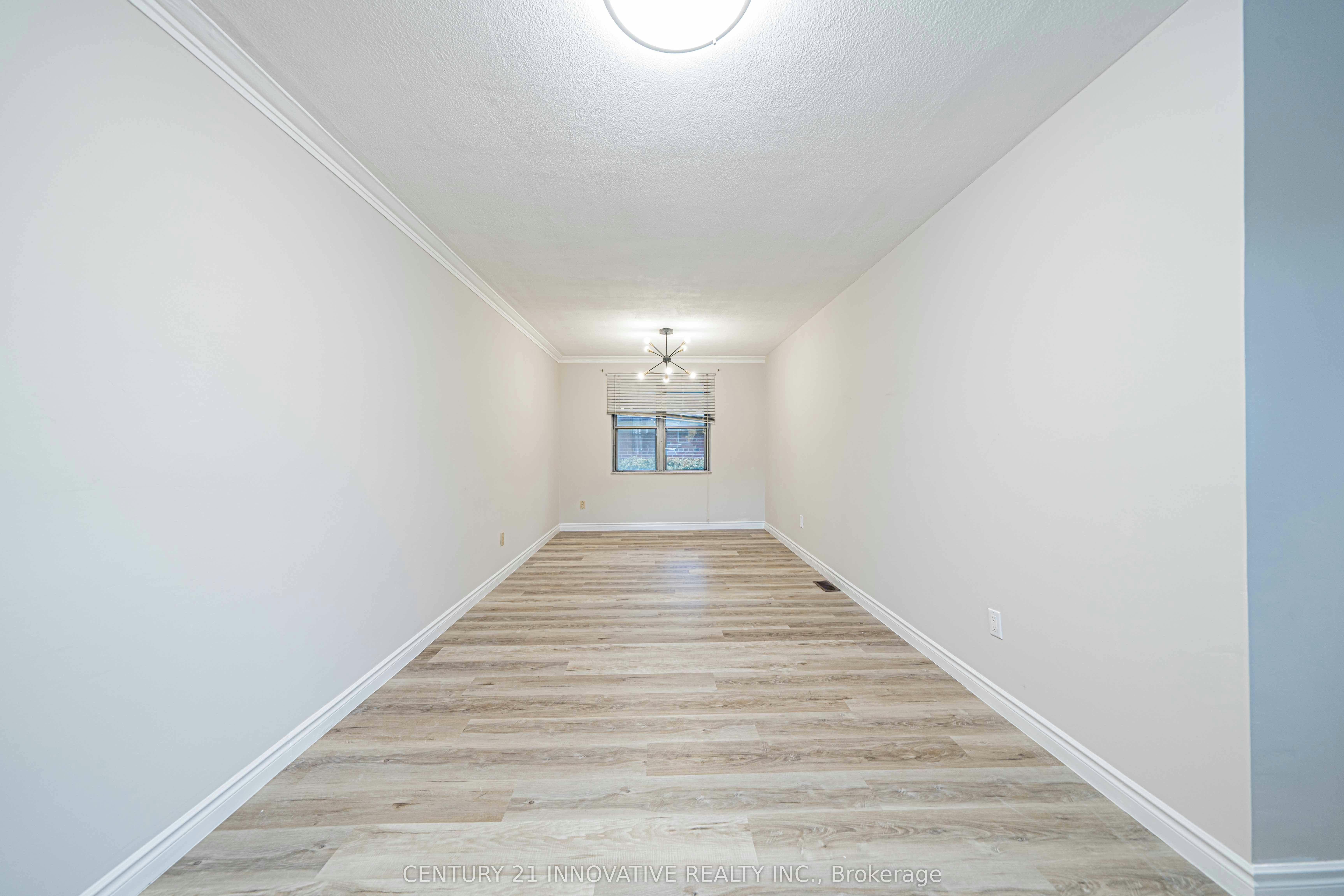 Upper-22 Carysfort Road, Toronto, ON, M8Z 4X2 - 7