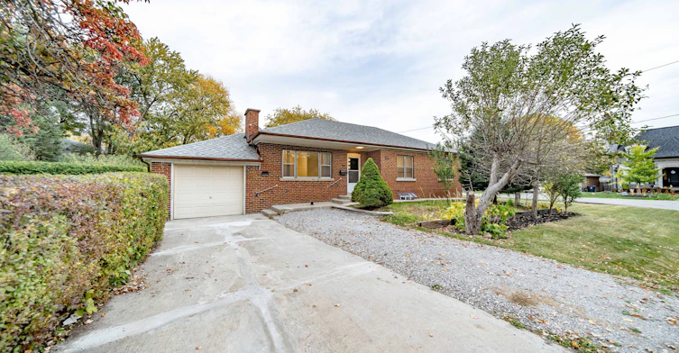 Upper-22 Carysfort Road, Toronto, ON, M8Z 4X2 - 3
