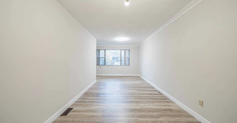 Upper-22 Carysfort Road, Toronto, ON, M8Z 4X2 - 10