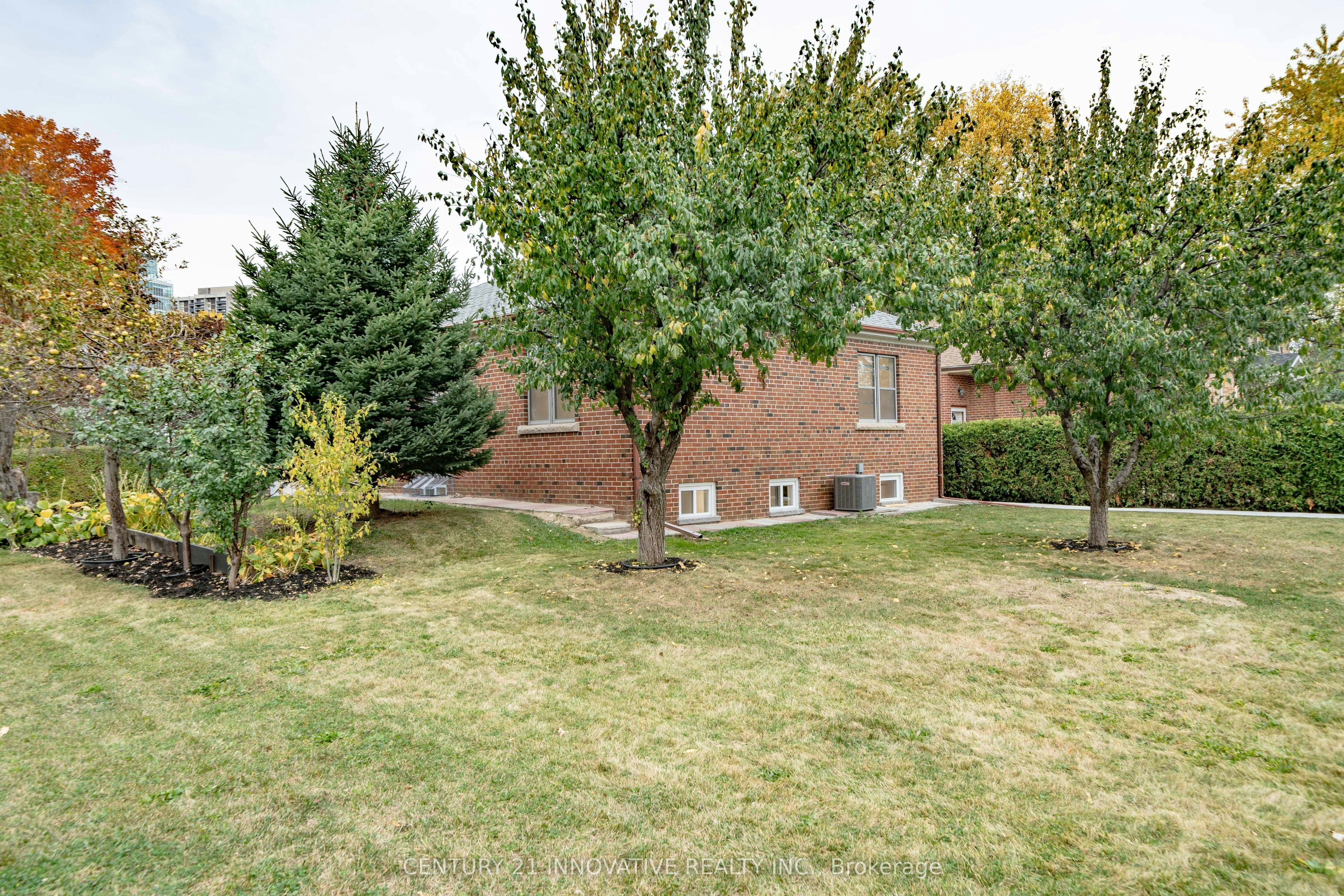 Upper-22 Carysfort Road, Toronto, ON, M8Z 4X2 - 38