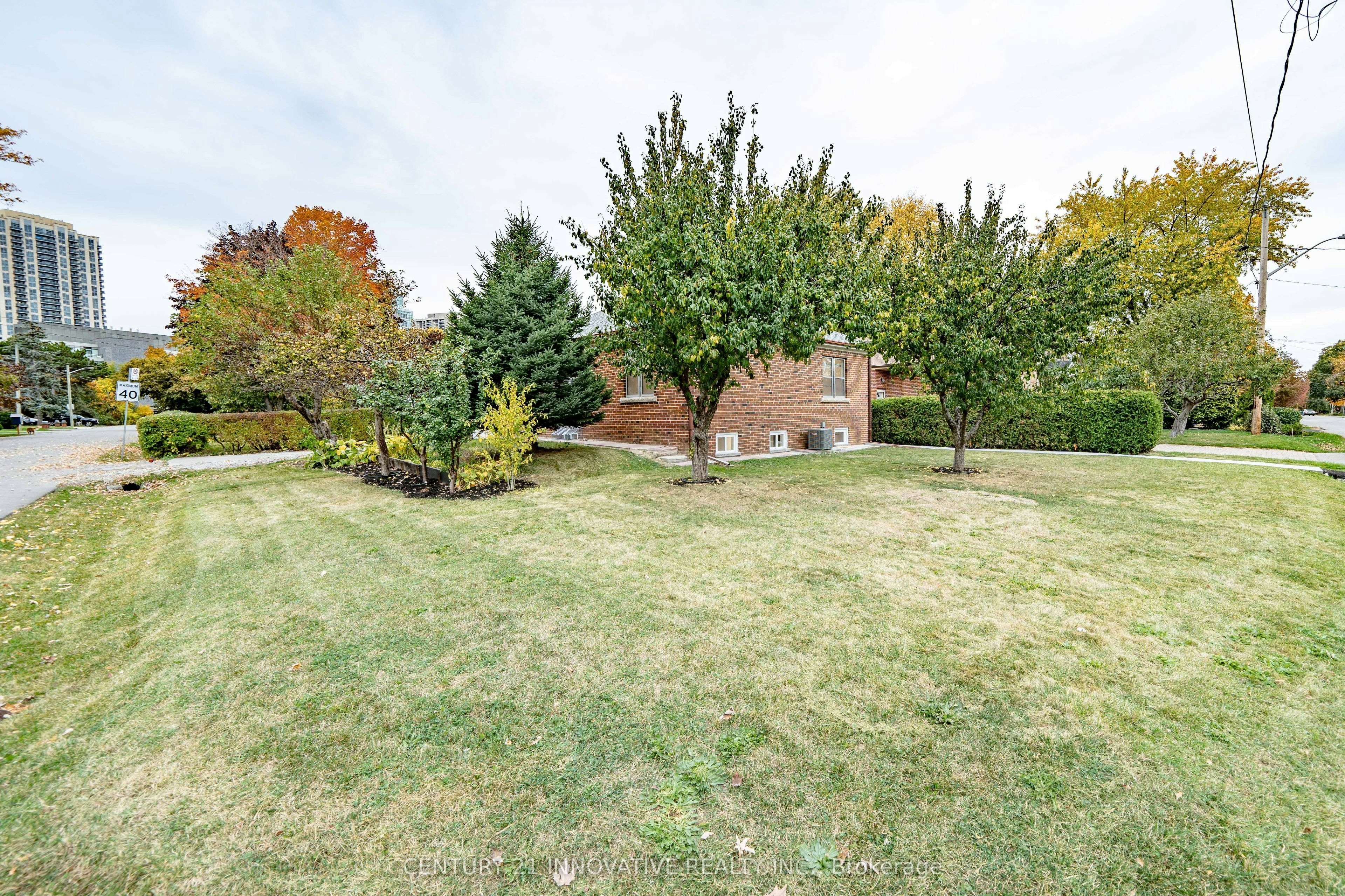 Upper-22 Carysfort Road, Toronto, ON, M8Z 4X2 - 37