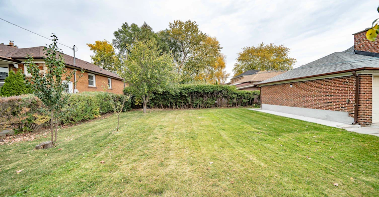 Upper-22 Carysfort Road, Toronto, ON, M8Z 4X2 - 44