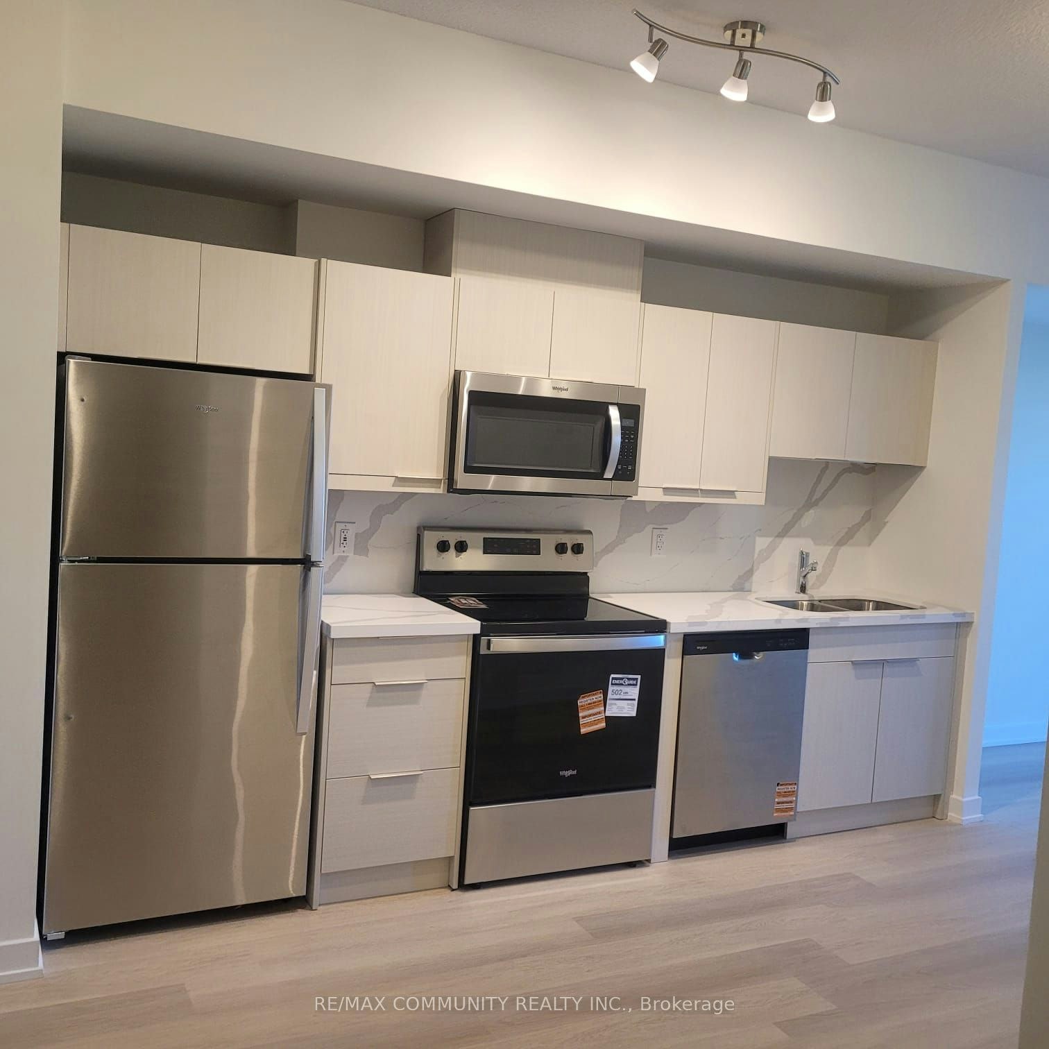 212-2825 Jane Street, Toronto, ON, M3N 0A8 - 5