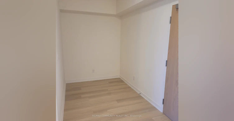 212-2825 Jane Street, Toronto, ON, M3N 0A8 - 3