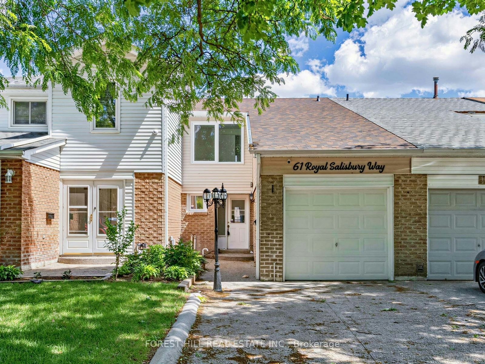 61 Royal Salisbury Way, Brampton, ON, L6V 3J3