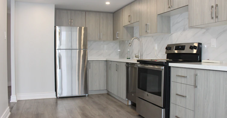 2002-8 Lisa Street, Brampton, ON, L6T 4S6 - 12