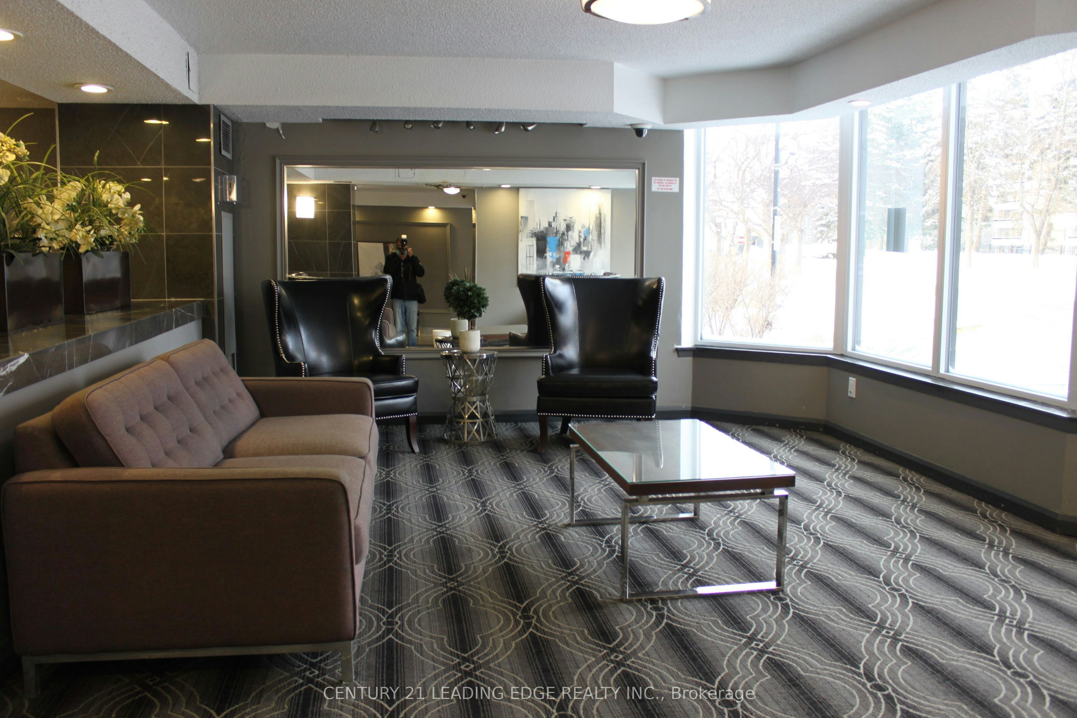 2002-8 Lisa Street, Brampton, ON, L6T 4S6 - 5