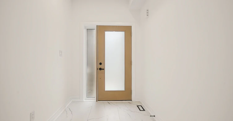11-6636 Clock Court, Mississauga, ON, L5W 1N2 - 5