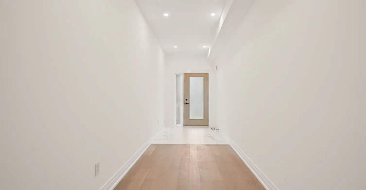 11-6636 Clock Court, Mississauga, ON, L5W 1N2 - 4