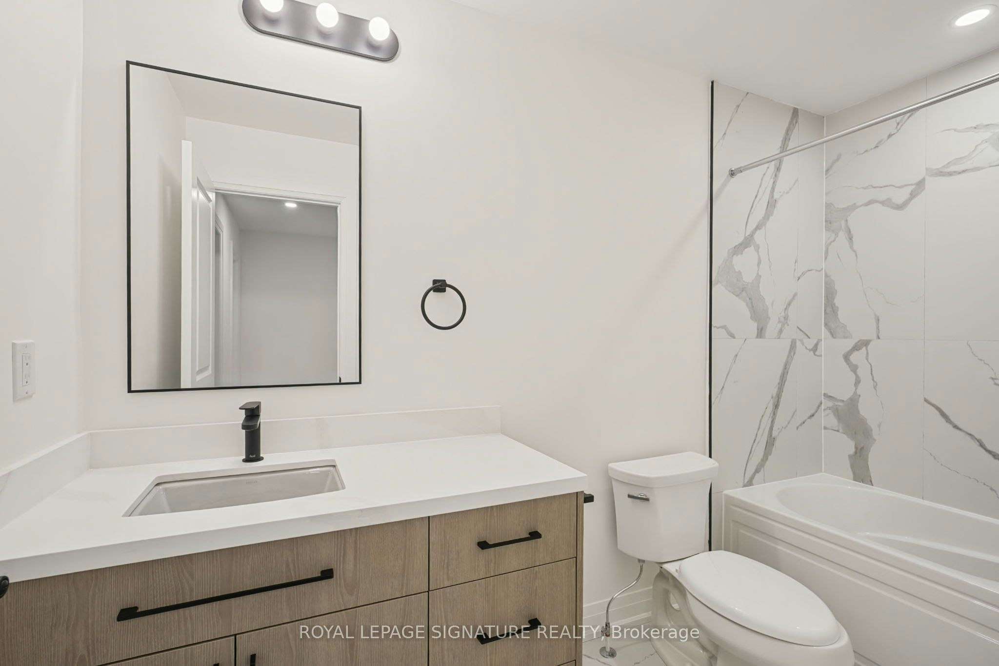 11-6636 Clock Court, Mississauga, ON, L5W 1N2 - 37