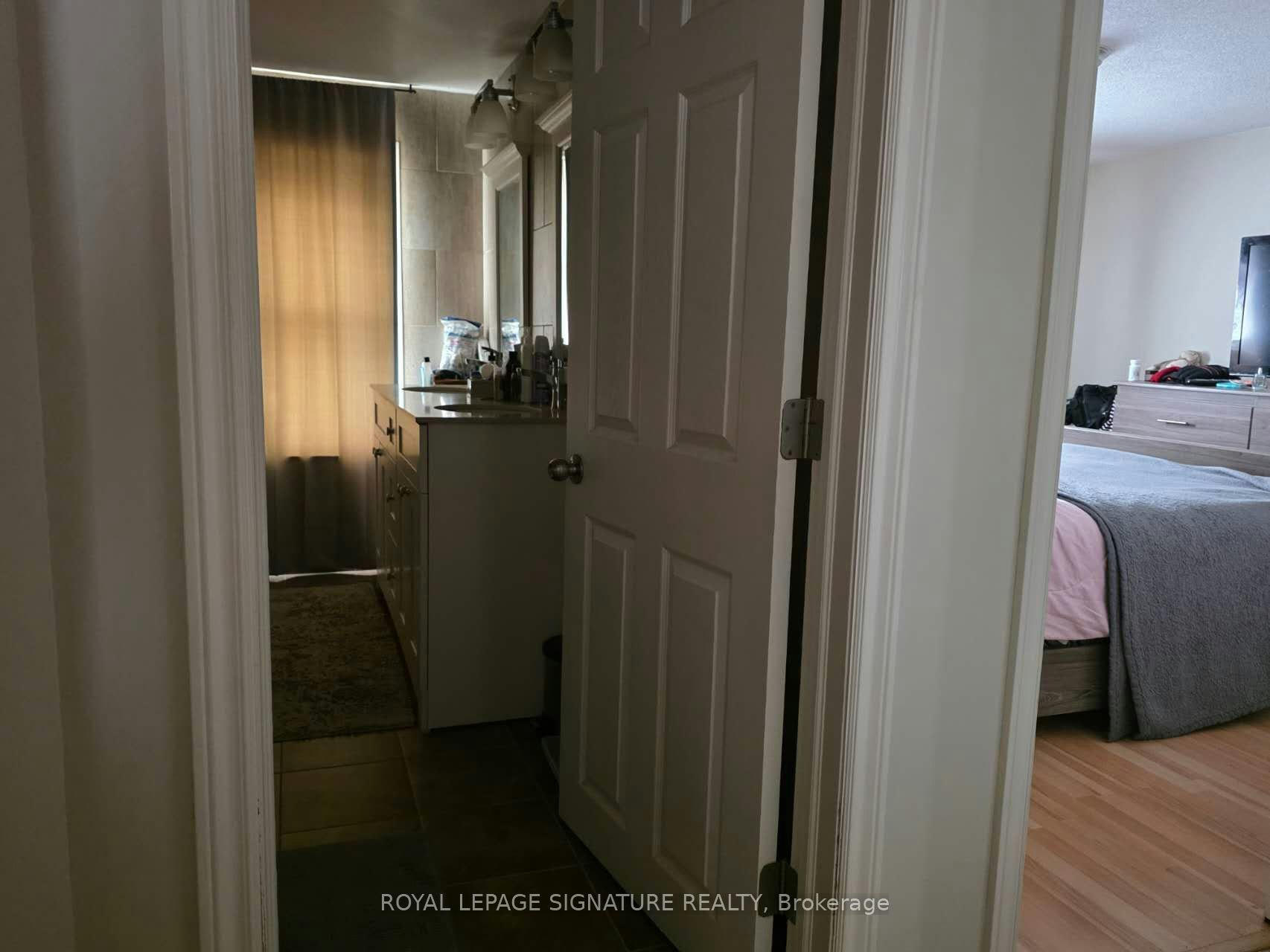 15 Twenty Ninth Street, Toronto, ON, M8W 3A9 - 7