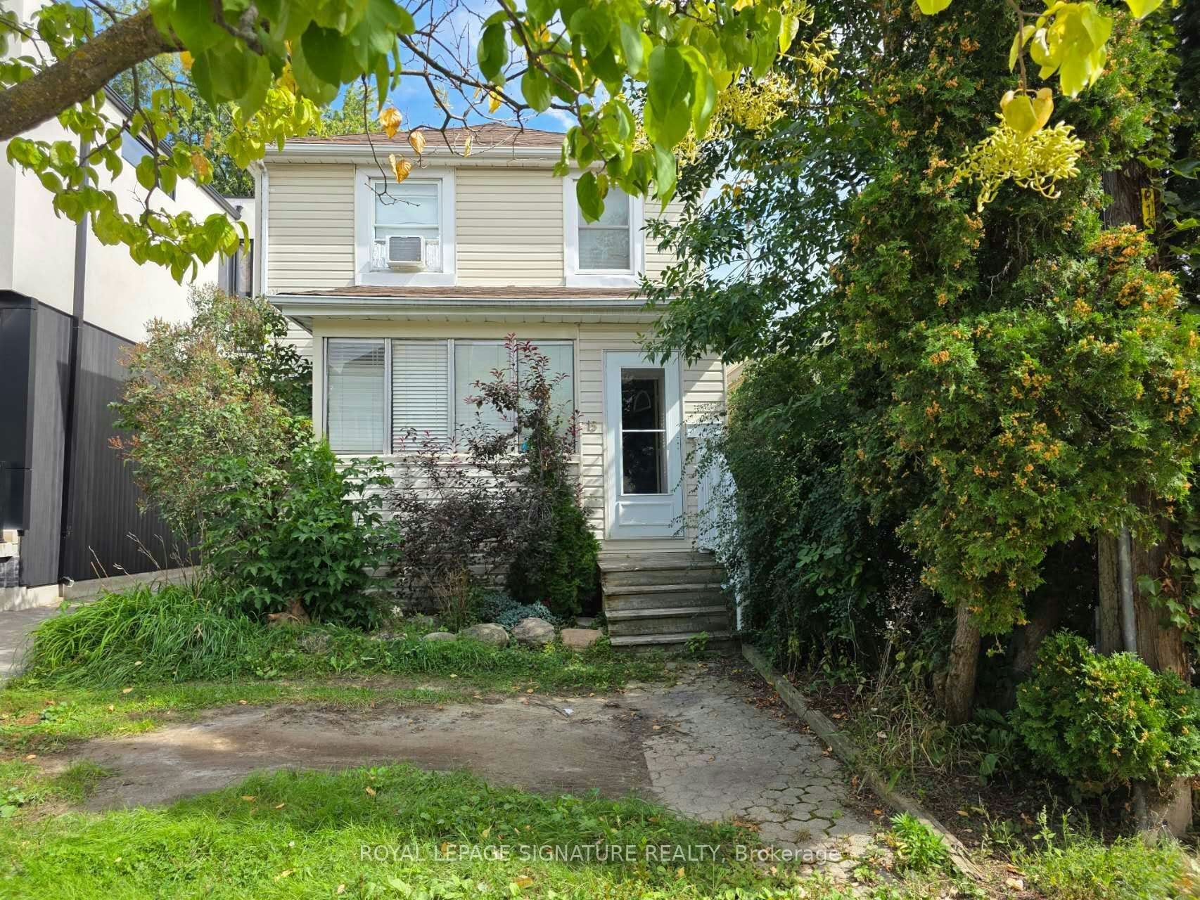 15 Twenty Ninth Street, Toronto, ON, M8W 3A9