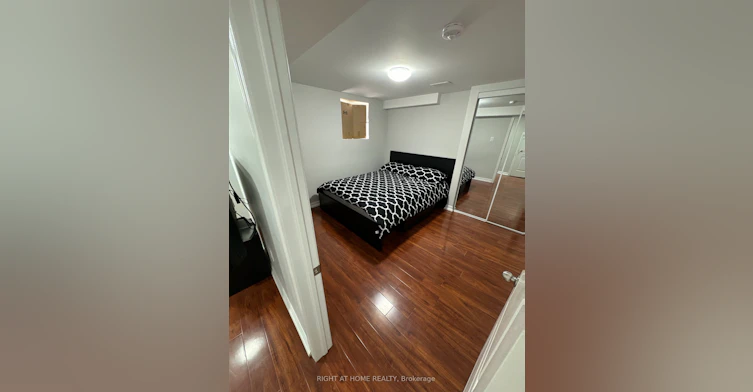 Lower-314 Harrowsmith Drive, Mississauga, ON, L5R 1P7 - 7