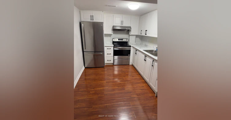 Lower-314 Harrowsmith Drive, Mississauga, ON, L5R 1P7 - 4