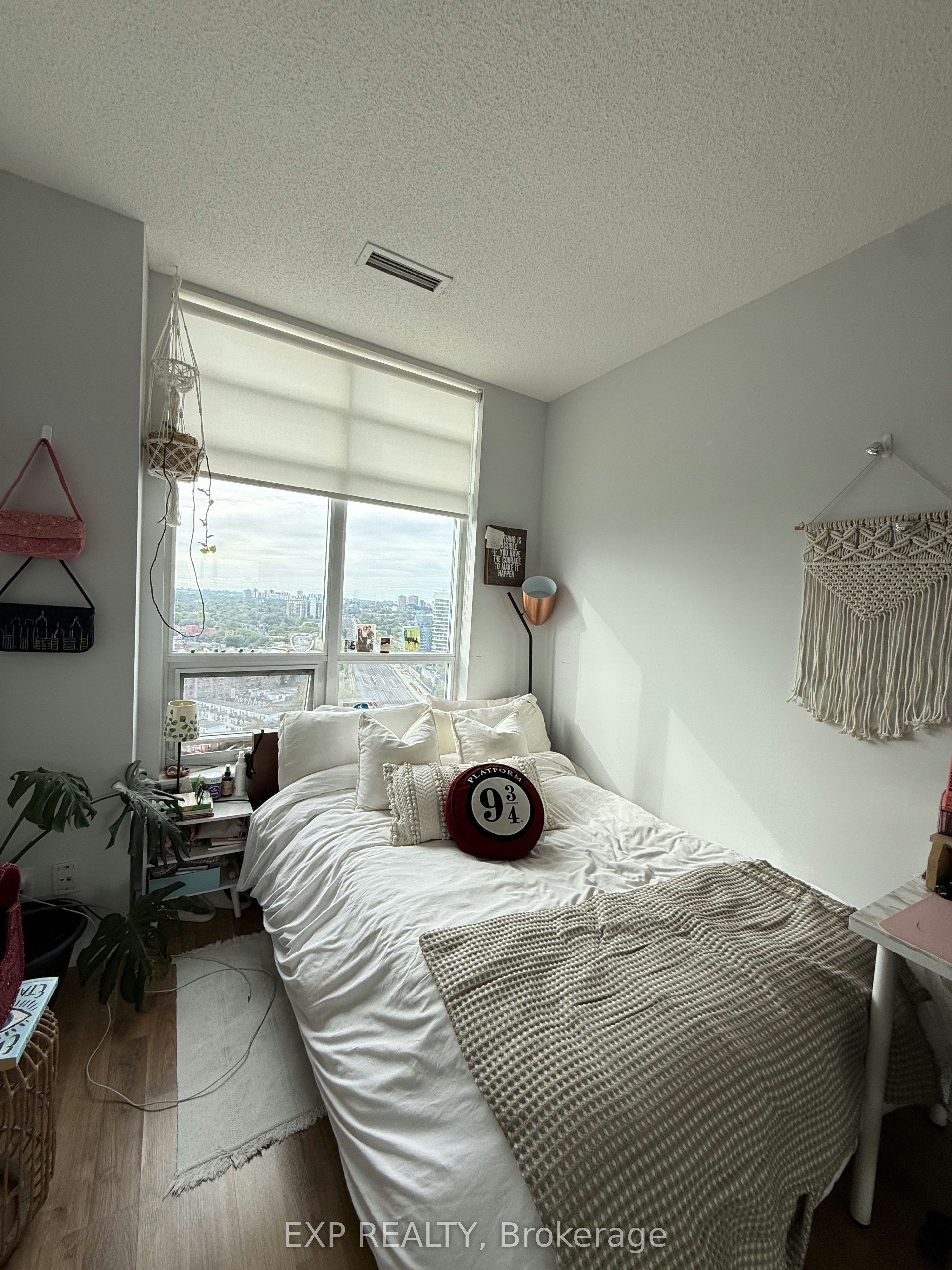 2208-38 Joe Shuster Way, Toronto, ON, M6K 0A5 - 11
