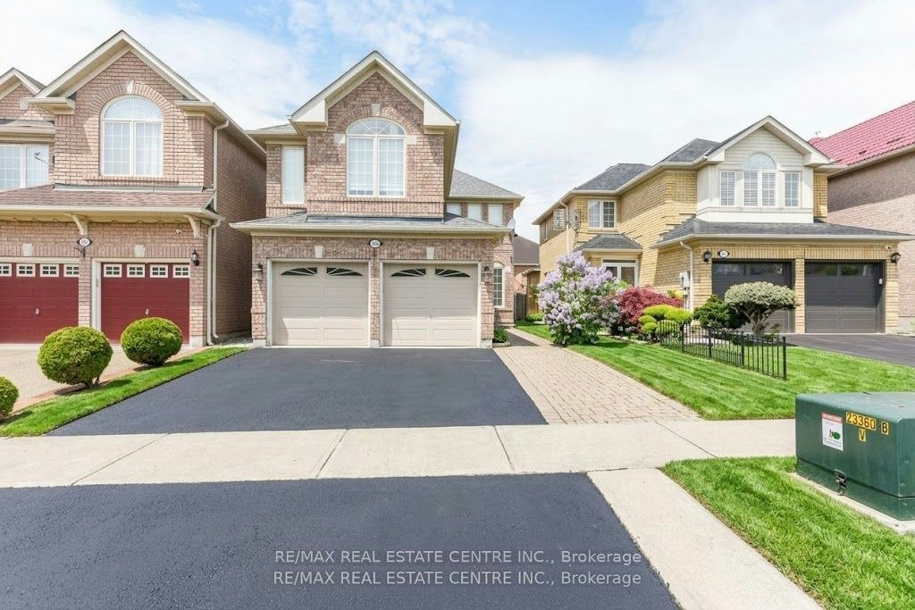 5989 Sidmouth Street, Mississauga, ON, L5V 2Z5