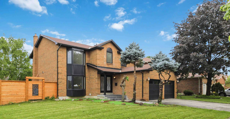 Upper-90 Burgby Avenue, Brampton, ON, L6X 3A4 - 3